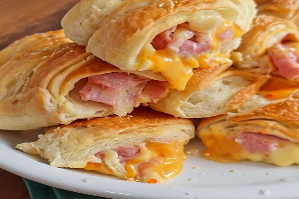 Ham and cheese pastry rolls